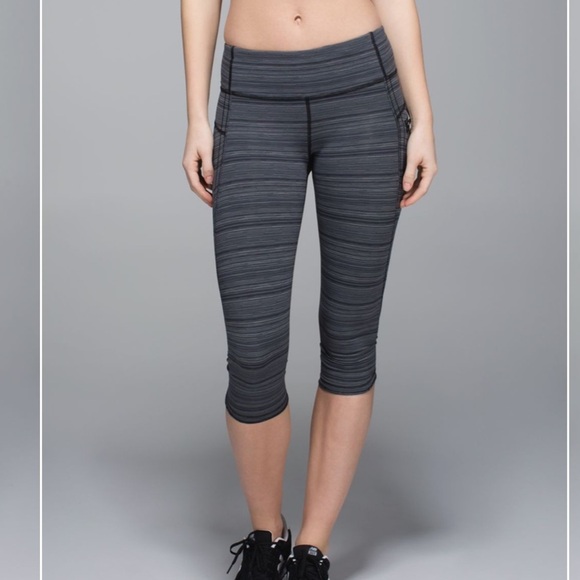 Lululemon Top Speed Crop - Picture 10 of 12